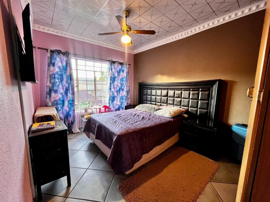 3 Bedroom Property for Sale in Safari Gardens North West